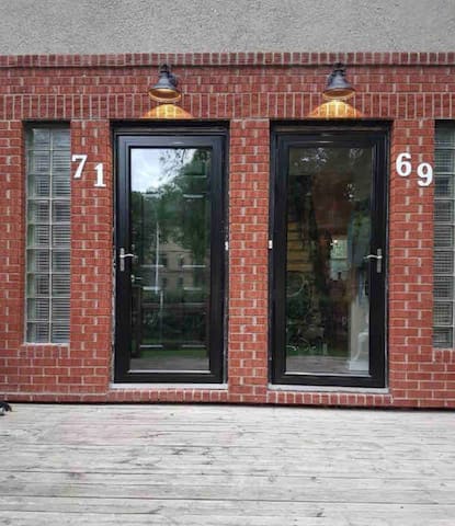 Ask me how to book the full Property (14 guests)! gallery image 2