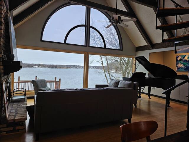 Wayzata Lakefront Retreat:Build your Best Memories gallery image 3