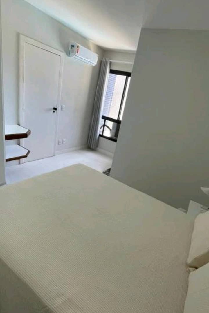 Suite 01.
