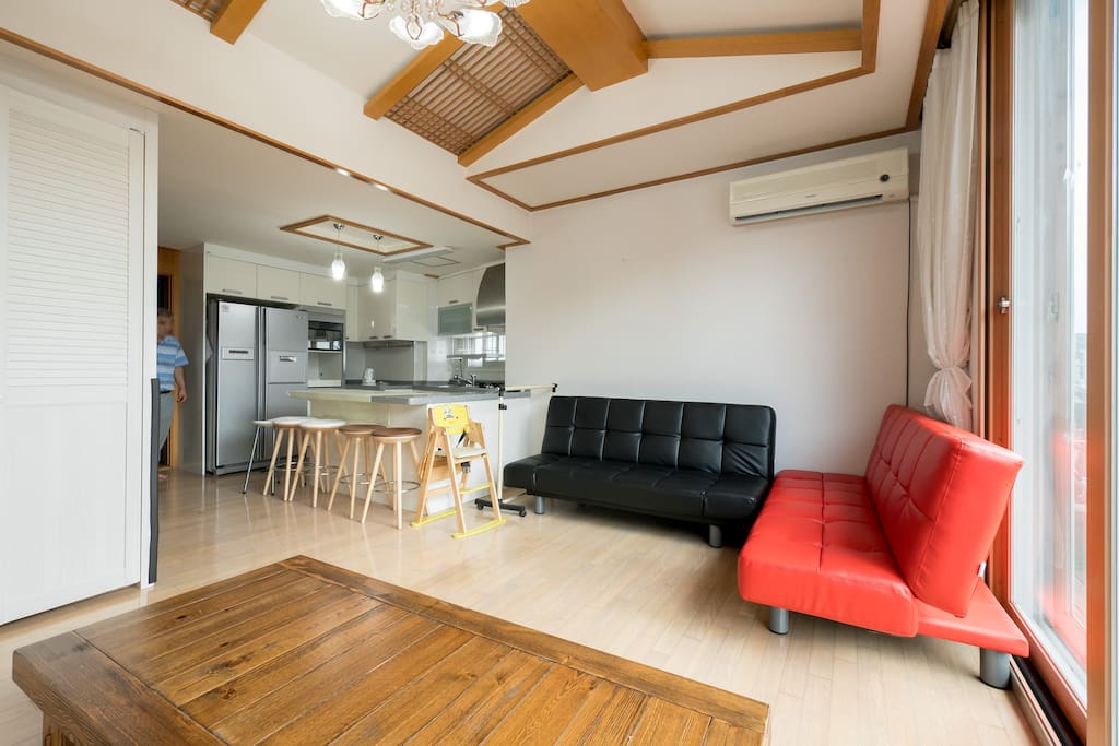 Livingroom & Kitchen