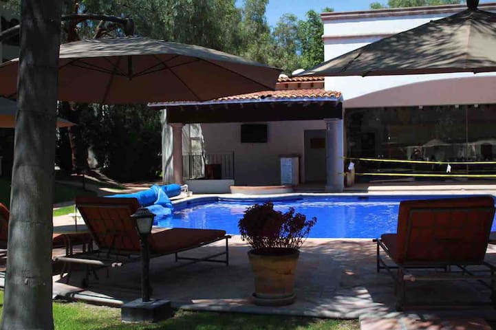 Elegante  habitación ideal para tu estancia.