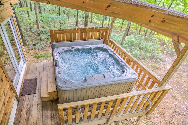 Hocking Hills Hideaway W Hot Tub Fire Pit Views Cabins For Rent In Lancaster Ohio United States
