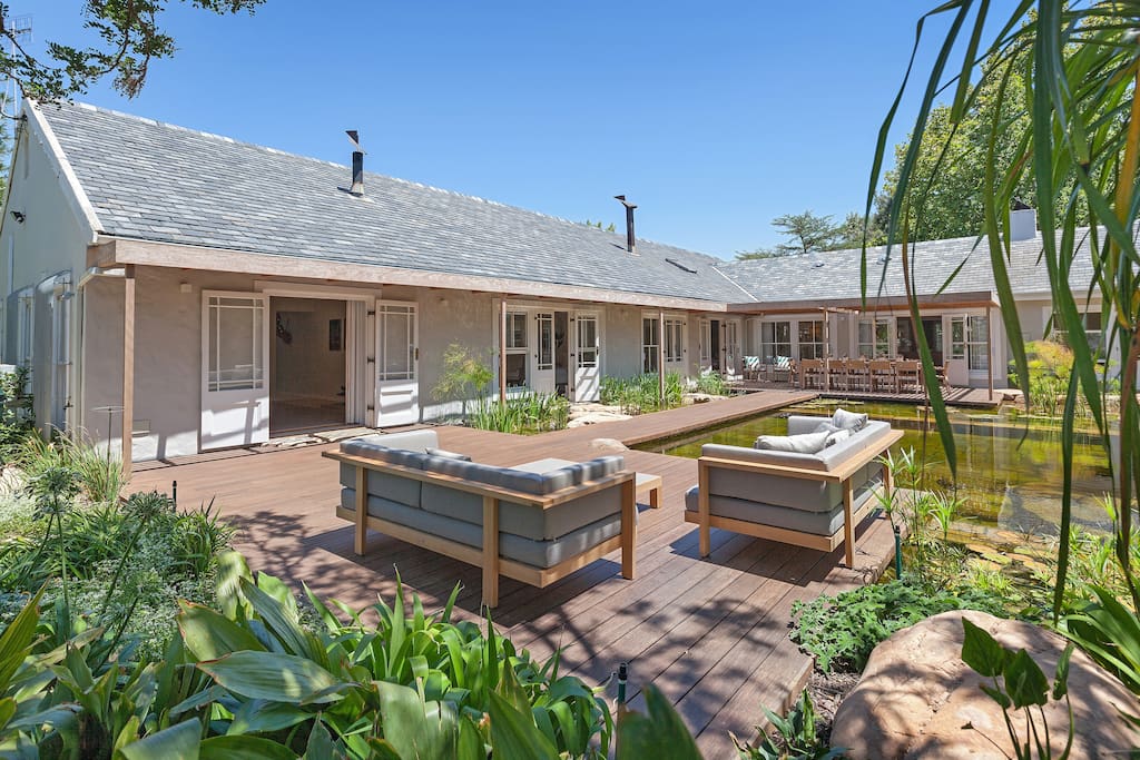 Outside deck and natural rock pool
