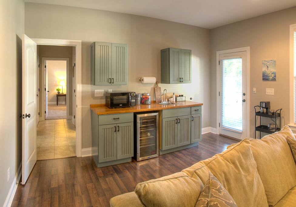 Microwave, Fridge, & Sink