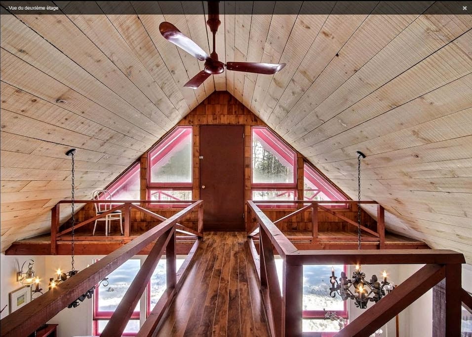 Mezzanine avec la deuxième et troisième chambre