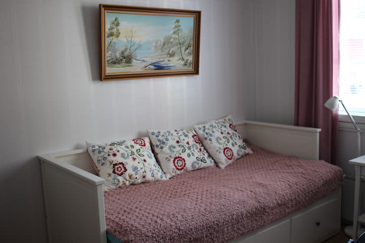 غرفة النوم 2