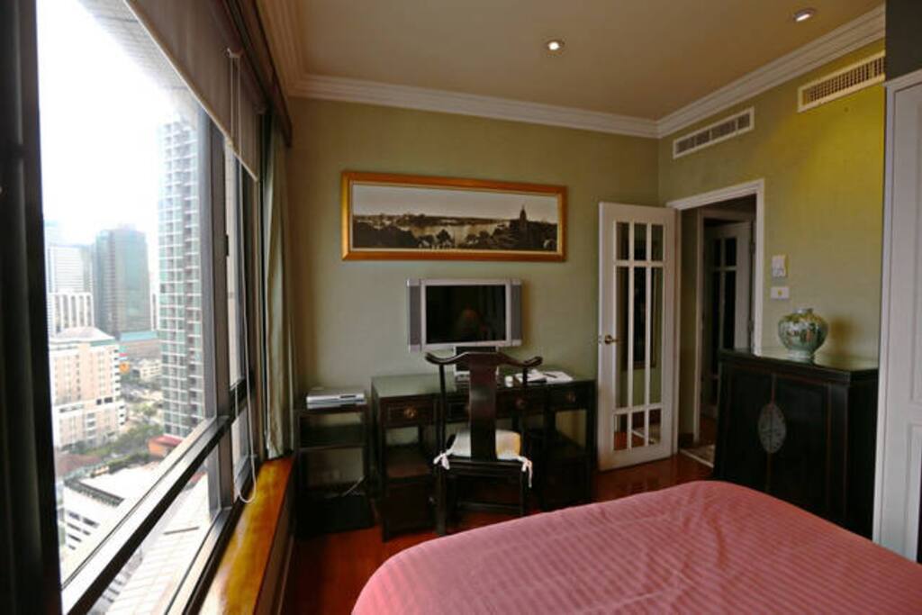 Private bedroom with DVD/CABLE for relaxing.
