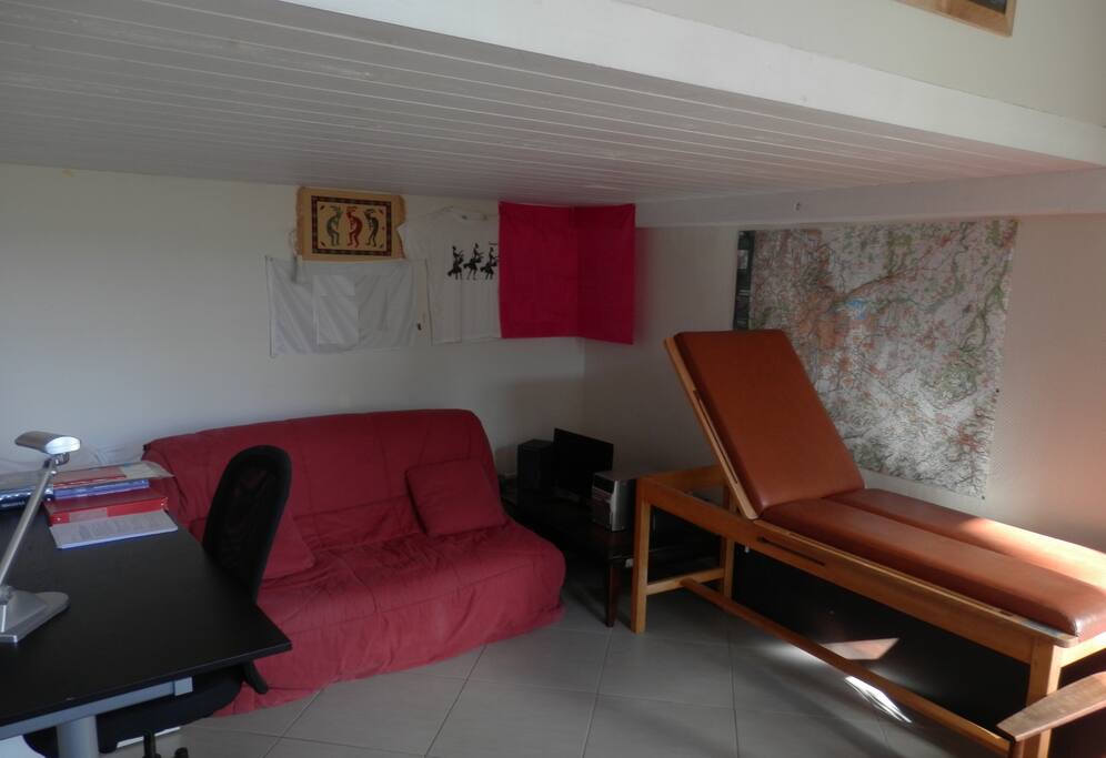 Pièce principale, vue côté salon
