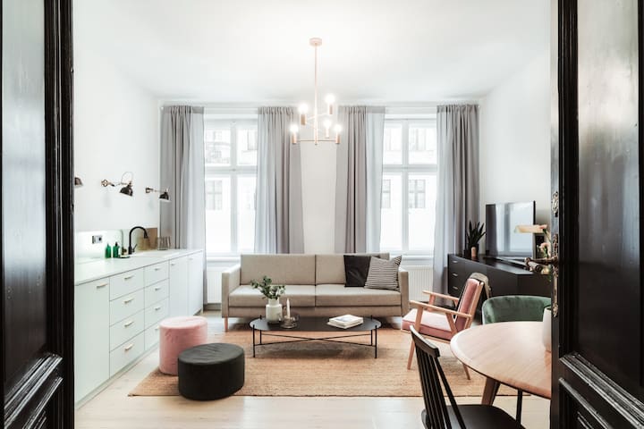 Kopernika 10 / I Apartment