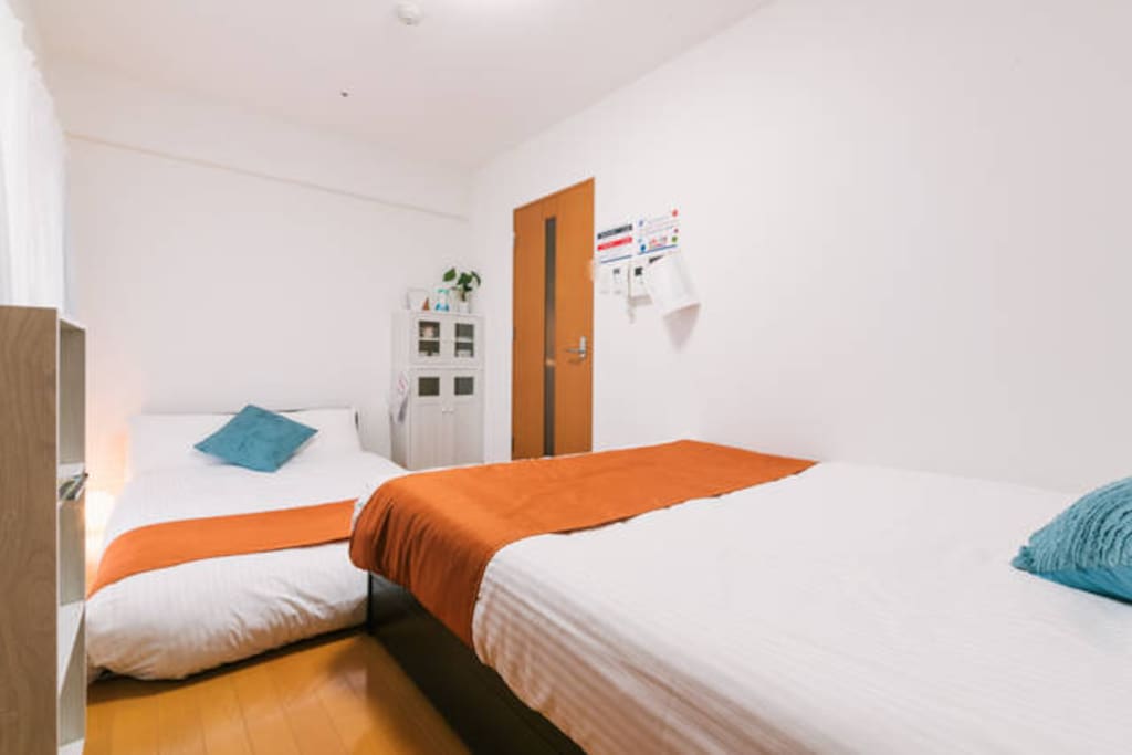 1 double bed and 1 semi double sofa bed