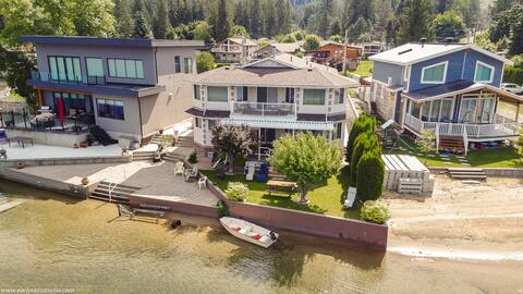 Lavalley Landing... The perfect lakeside retreat