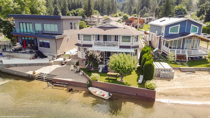 Lavalley Landing... The perfect lakeside retreat