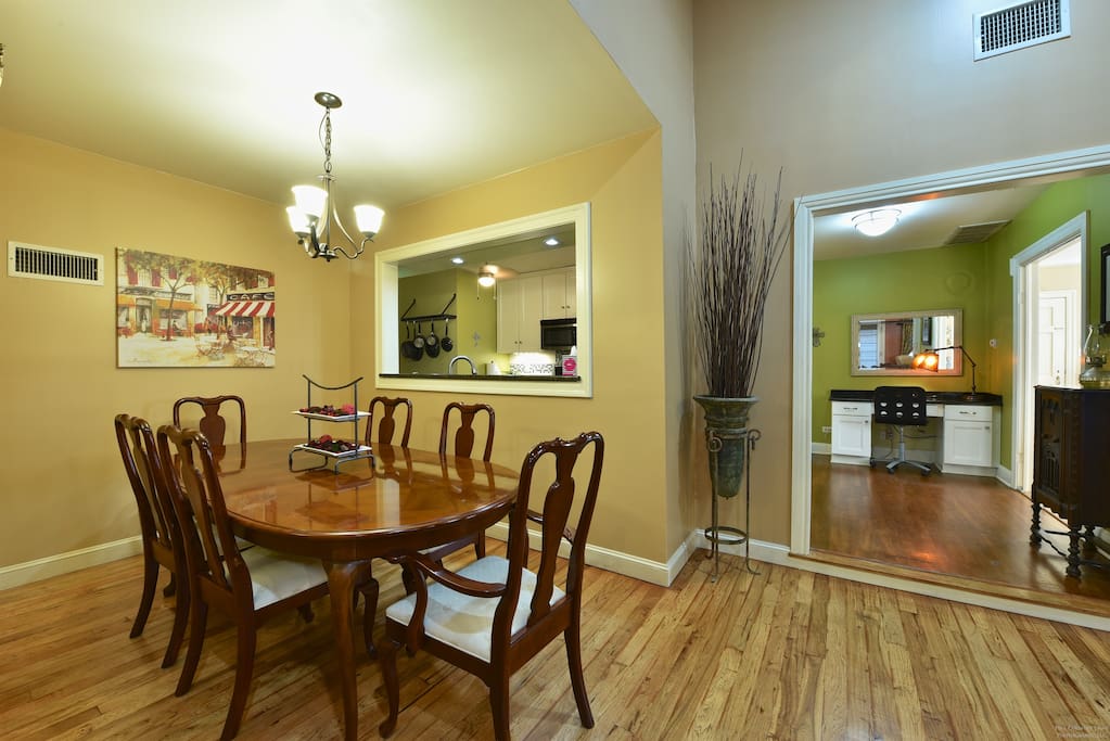 Dining area seats 6.