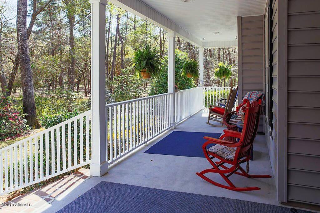 Front porch to sit and relax on