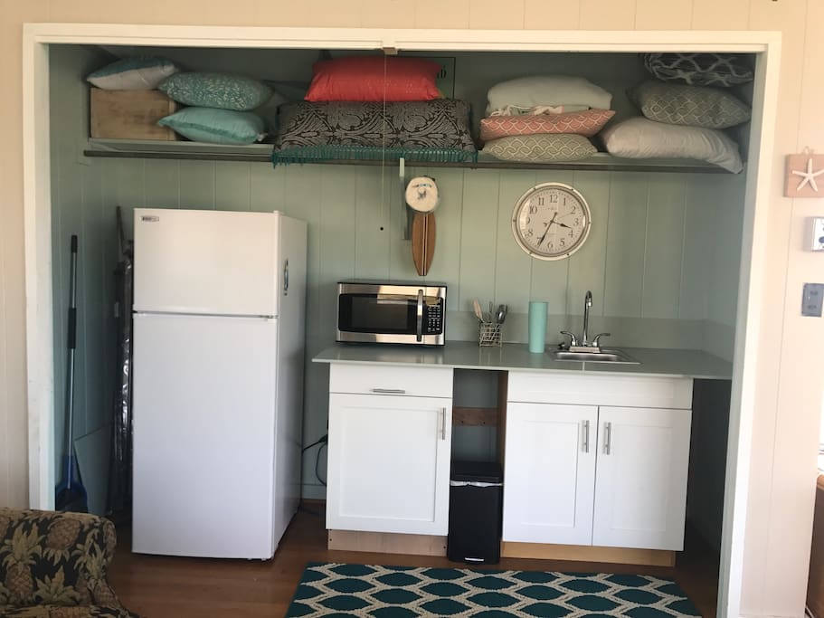 The cute kitchenette