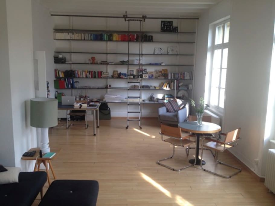 Livingroom/Library