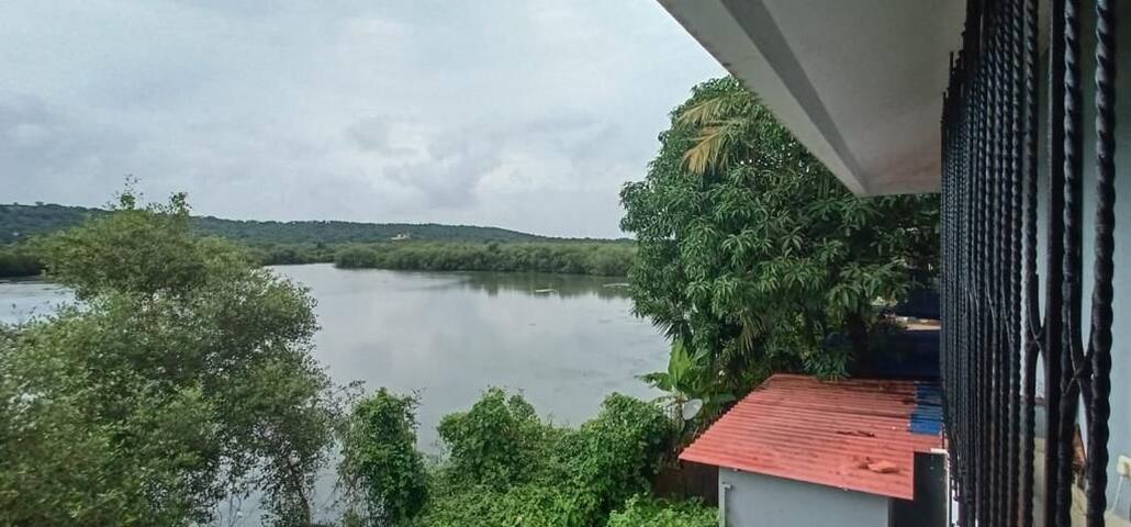 5Bhk Lakeview Villa