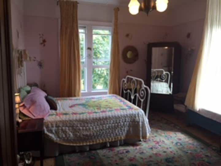 Unique historic room, award garden Houses for Rent in Cutchogue, New