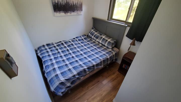 Dormitorio 1 con cama tamaño queen