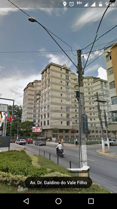 Primeiro prédio construído da cidade. Do alto voce visualiza o símbolo nazista. E o prédio mais alto da cidade.