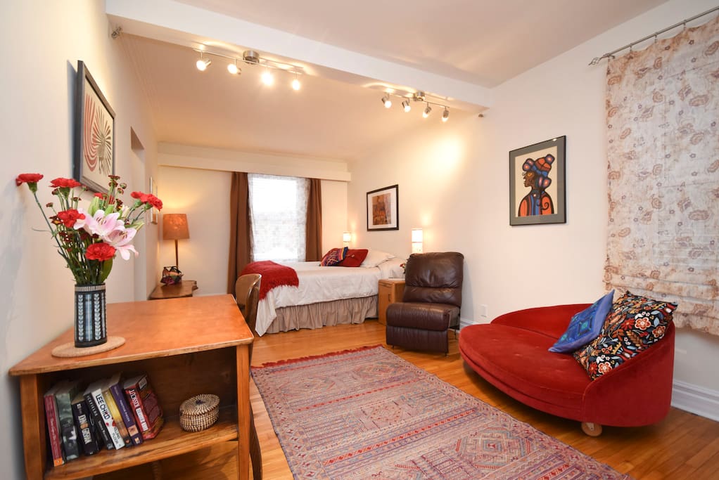 Bright, cozy and tastefully decorated home-away-from home.