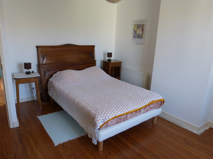 Საძინებელი  3/3