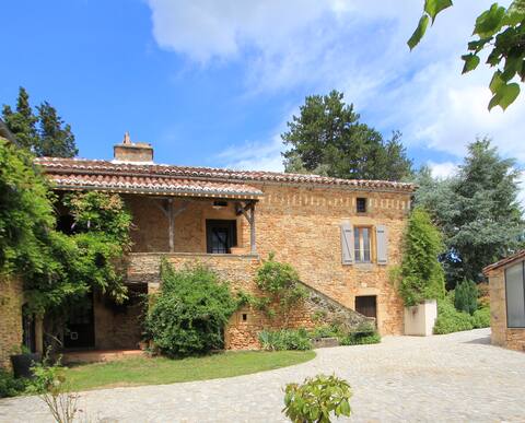 Large country home • renovated old farmhouse