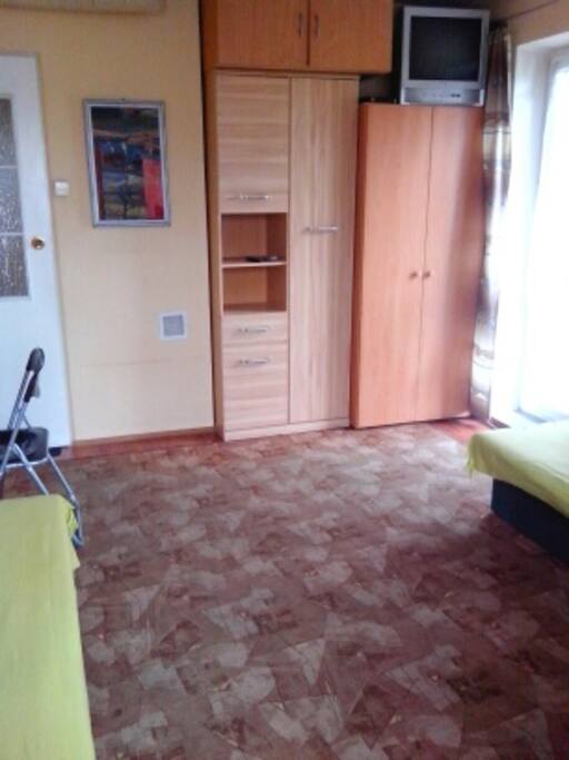 room with 2 beds