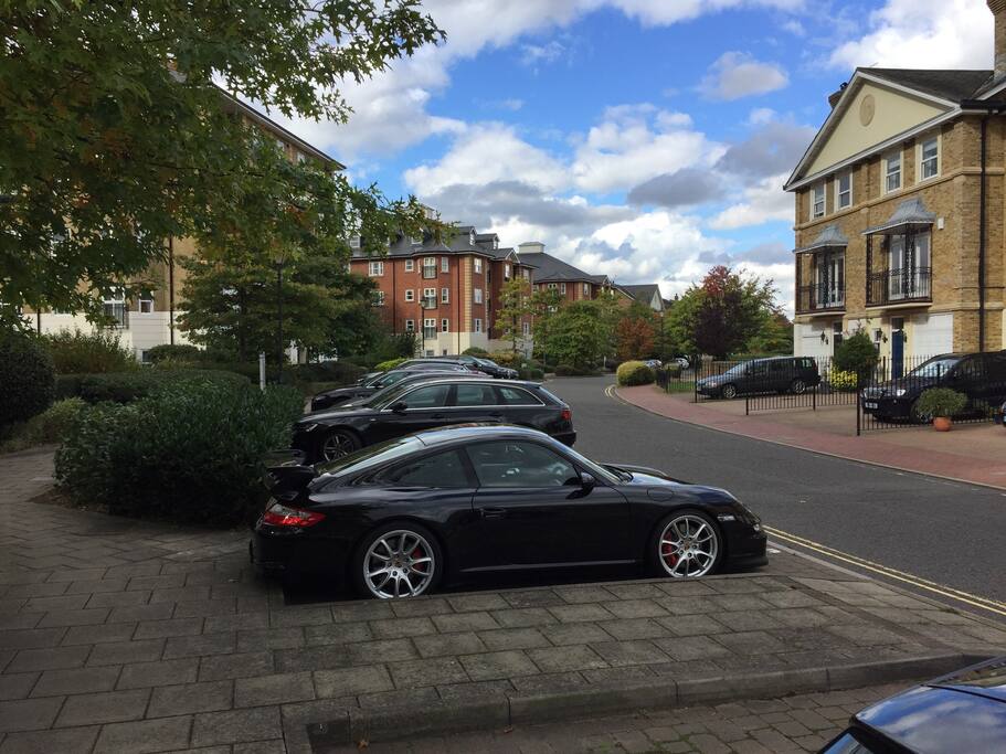 Road to apartment