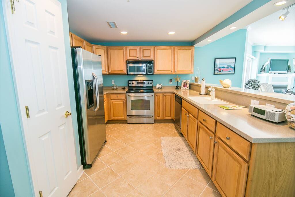Fully Stocked Kitchen