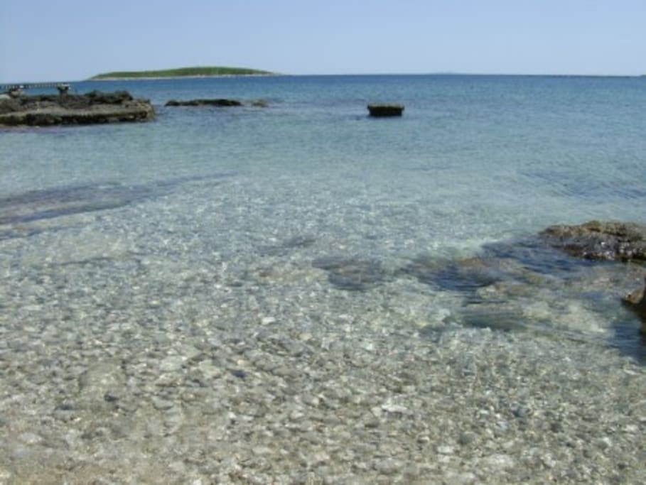Nearest beach, 2 min from apt