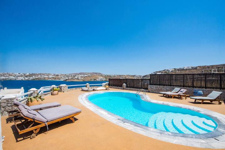 Aquileria Seaview Pool Villa – Seven Bedrooms gallery image 3