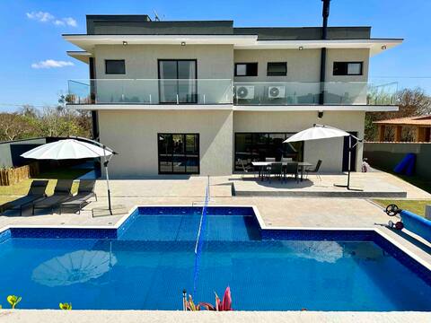 House in a gated community with air conditioning.