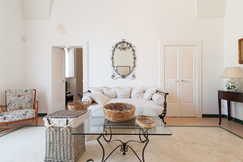 Salone