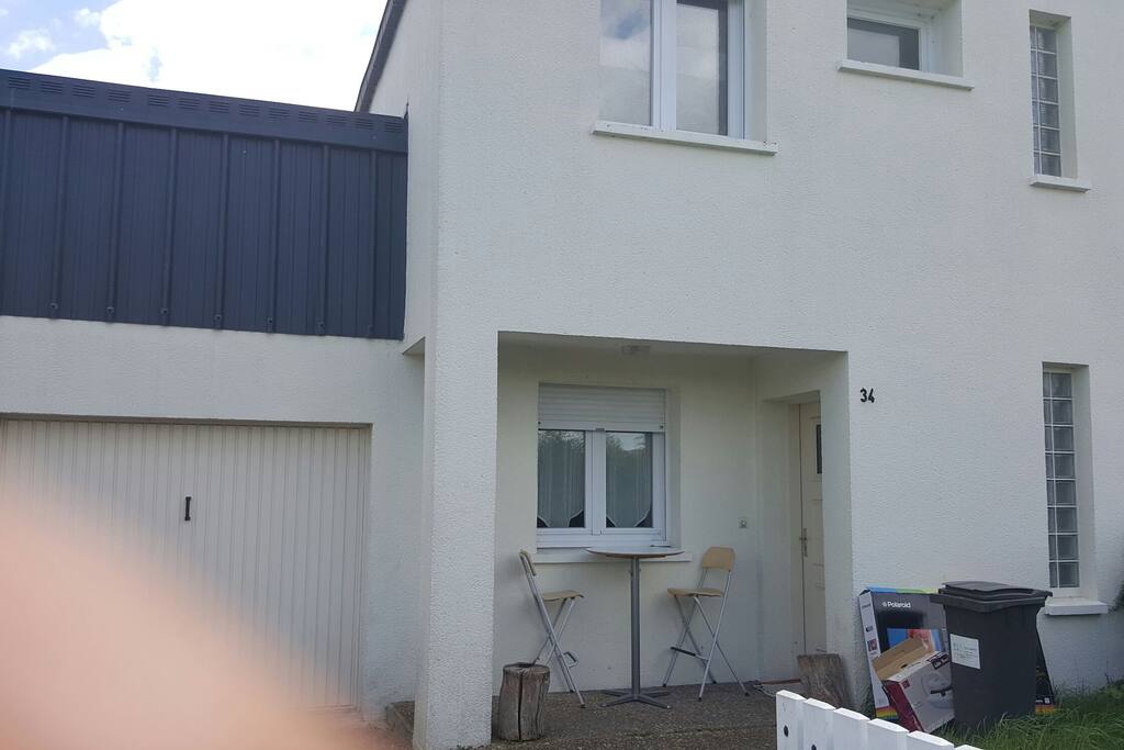 maison plein pied rdc avec wc les chambres et s/bain wc à l'étage