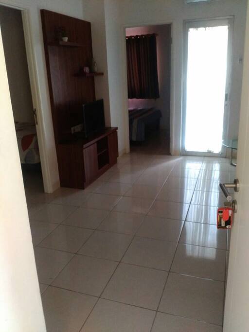 Living room (TV and Airconditioned)