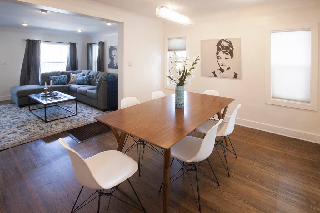 Dining room for six