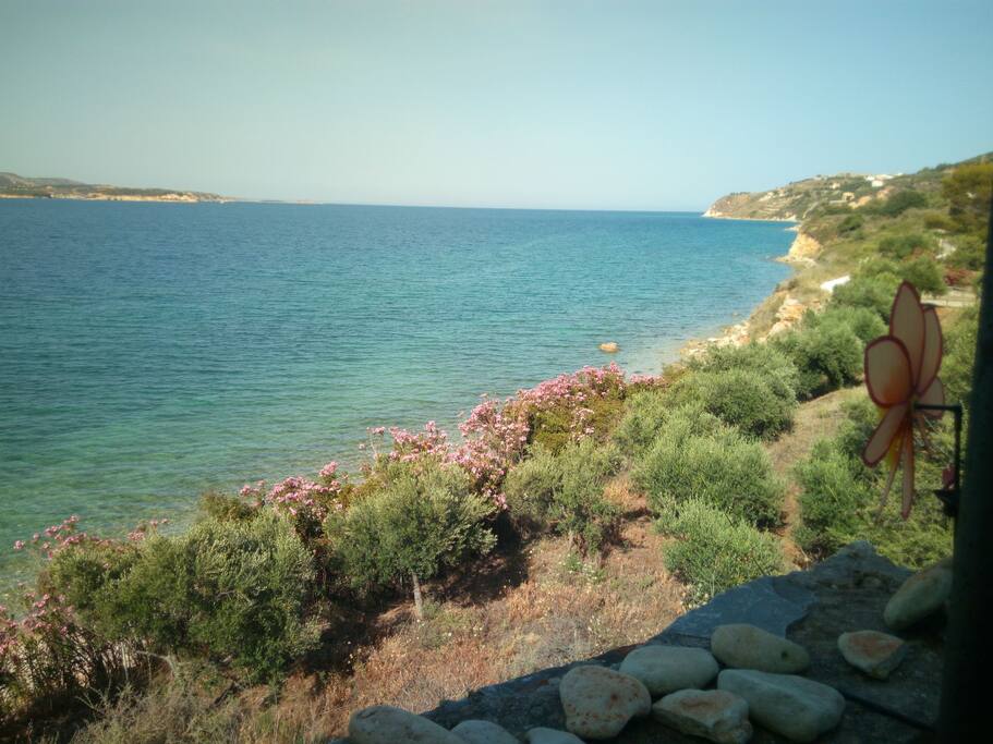 Από το μπαλκόνι!!