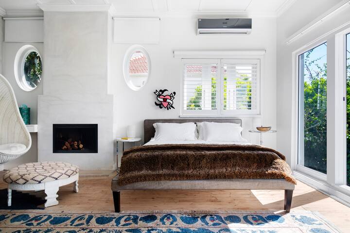 Views,designer chicboho ,central, wind protected gallery image 4