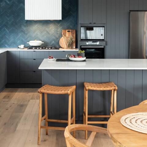 Coastal Luxury with Sea Views – Upper Loft