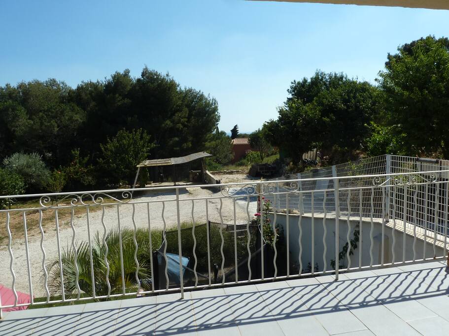 Extérieur petite vue mer