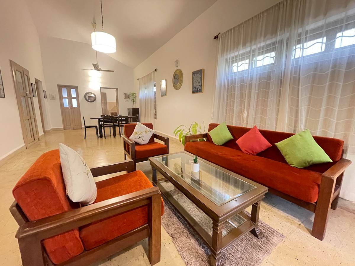 5 Bedroom house with PVT Pool, Candolim (2+1+1+1)