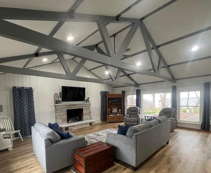 The Lakehouse At Winnebago - Lake Winnebago, WI