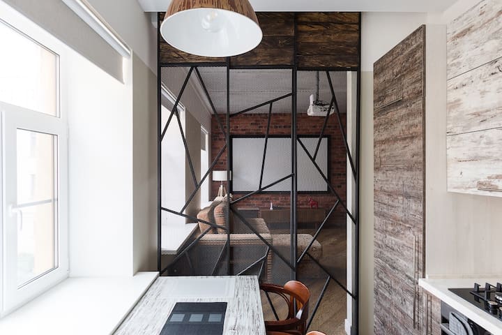 Апартаменты в центре города с проектором