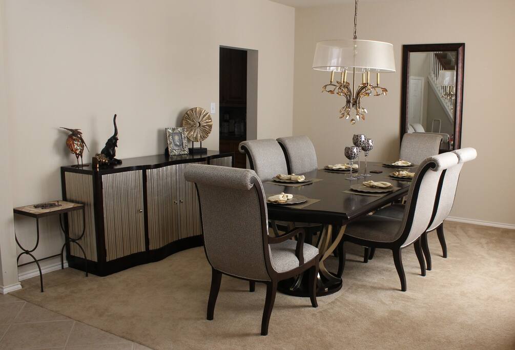 Gorgeous Dining