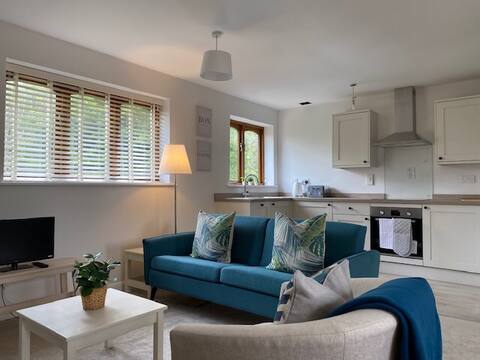 Successful Airbnb property: Sea Breeze Apartment (formerly Owls Nest) in East Devon