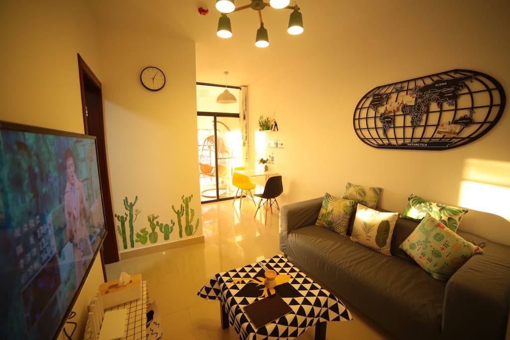 温馨小客厅适合三五朋友小聚 cozy living room