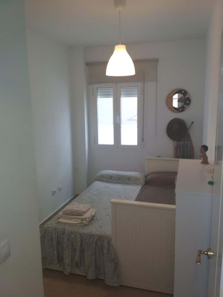 Dhoma e gjumit 2. Krevat Nido për dy persona.