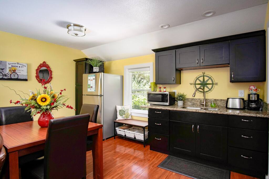 Kitchenette