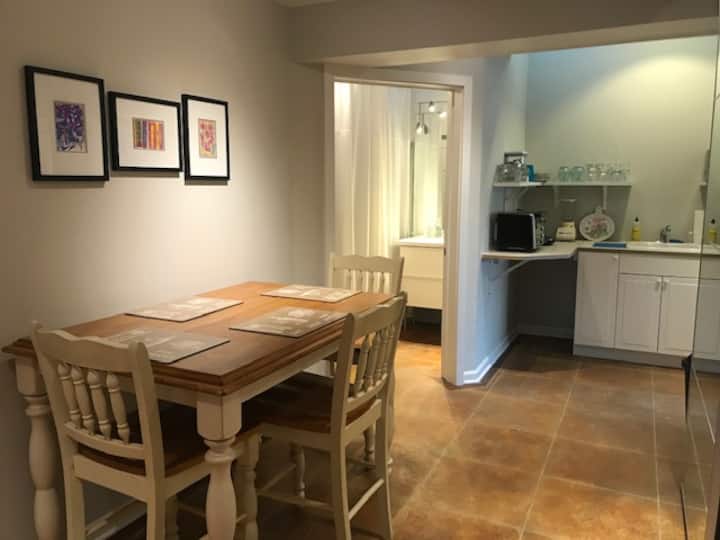 Private Accessible Conshohocken Guest Suite - Bryn Mawr, PA